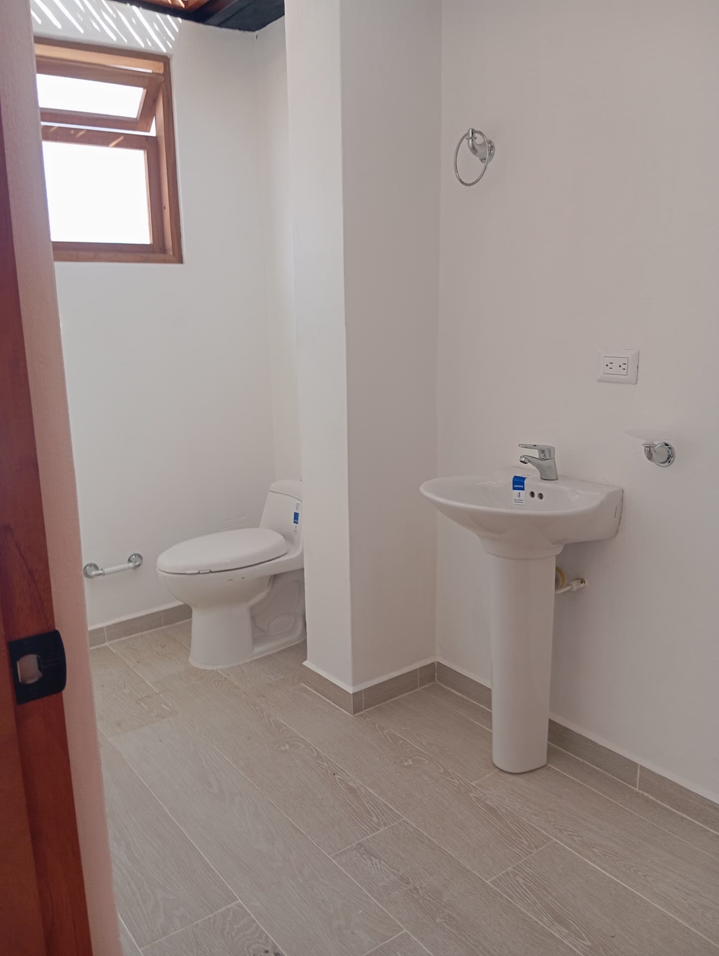 Local comercial en Plaza Central — foto 5